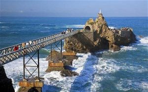 biarritz-pier_1809855c